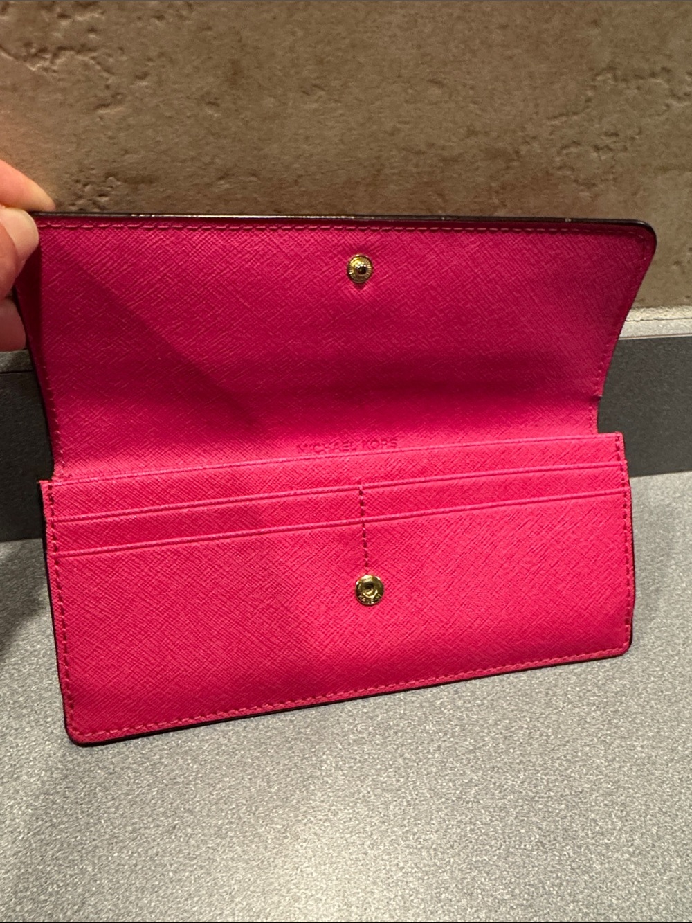 Michael Kors Hot Pink Saffiano Continental Wallet with Gold Plate - Picture 4 of 4